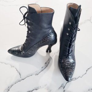 Fluevog Seraphina Blue Snake size 8.5 Heeled Boots